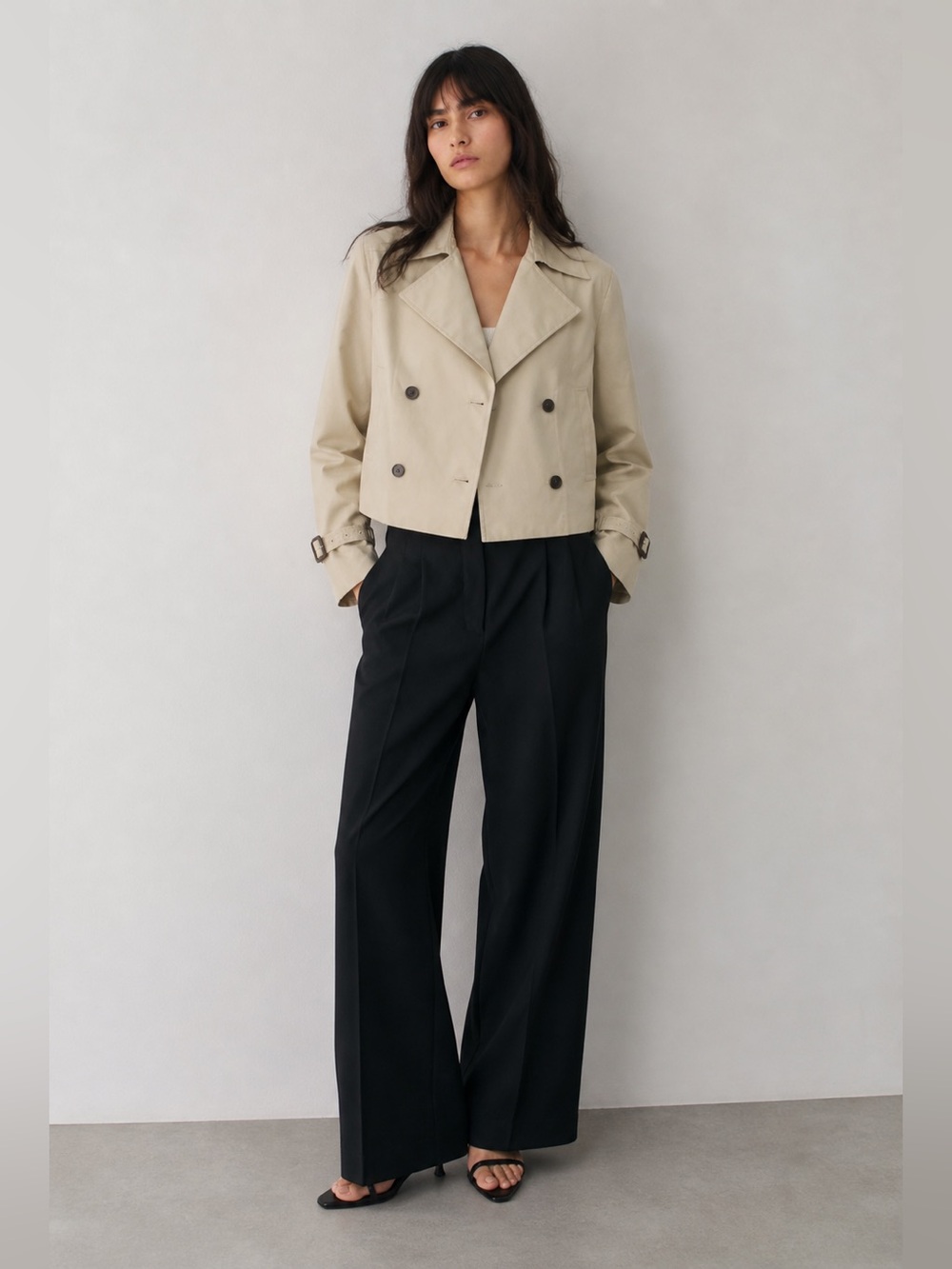Aritzia The Esquire Cropped Trench Coat - City Twill Marconi Beige Size Large